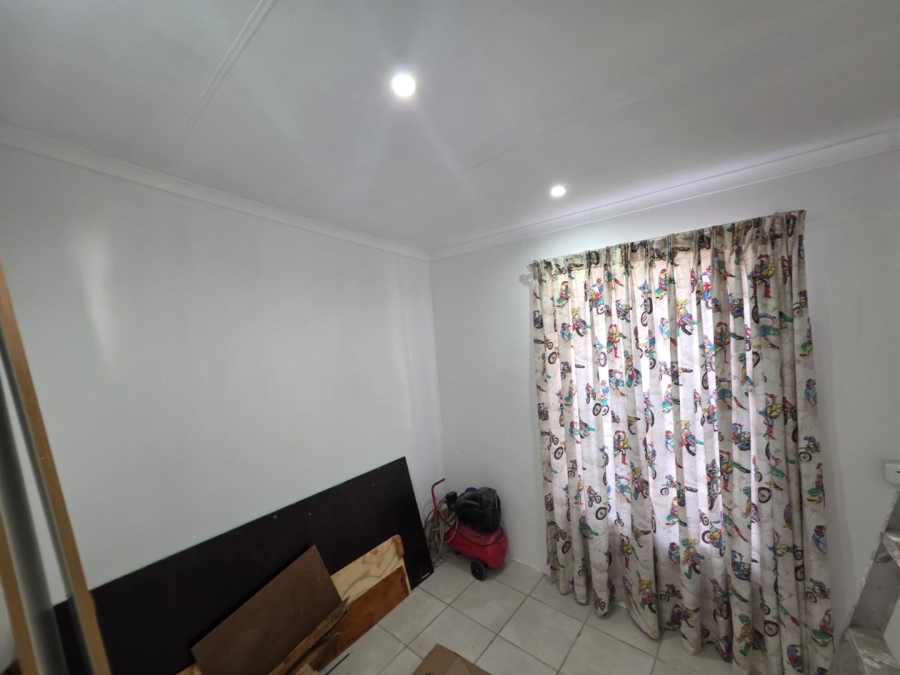 To Let 1 Bedroom Property for Rent in Ferreira Town Eastern Cape